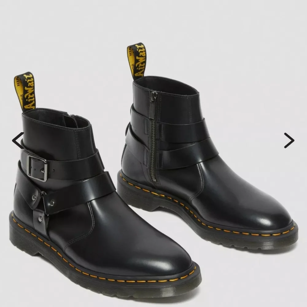 Dr Martens Jaimes Leather Harness Chelsea BootsM8/W9 new